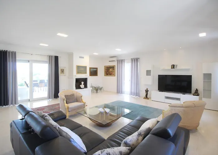 Villa Minu Radetići